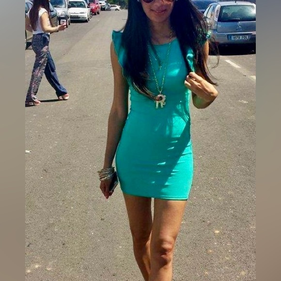Turquoise Dress - Picture 5 of 6